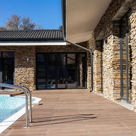 Sea And Mountain Prolesha Exterior photo