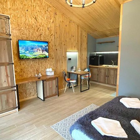 Sea And Mountain Prolesha Exterior photo