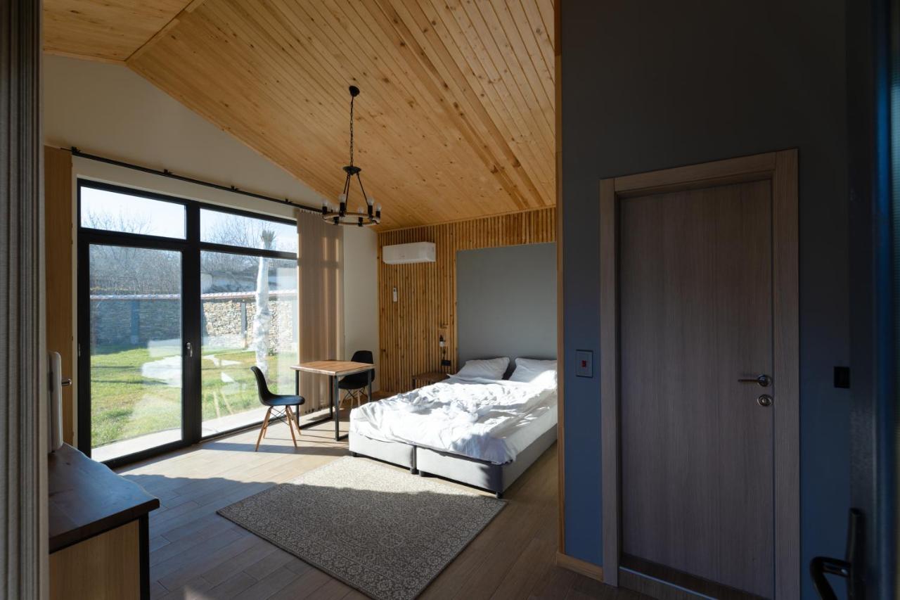Sea And Mountain Prolesha Exterior photo