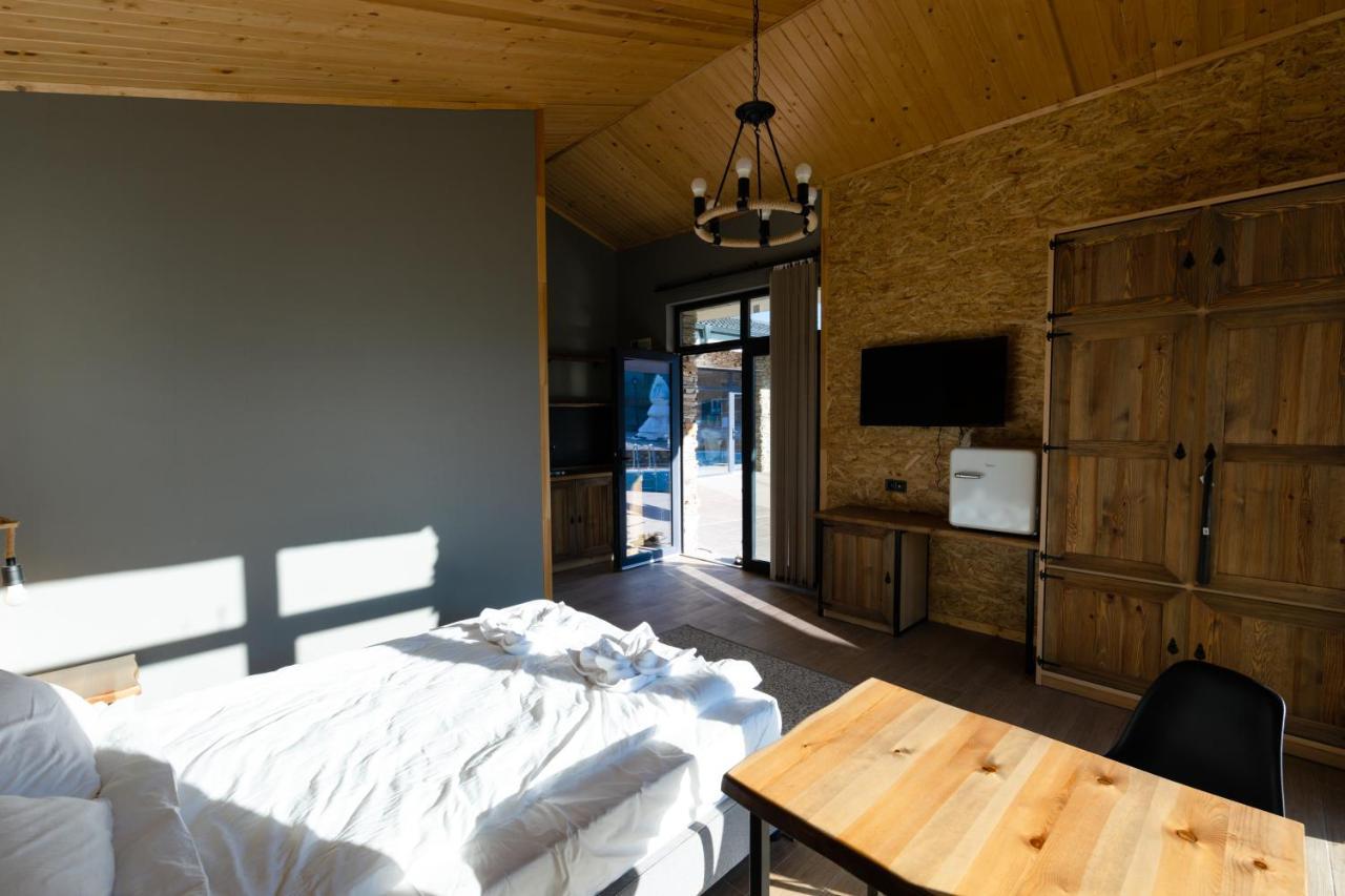 Sea And Mountain Prolesha Exterior photo