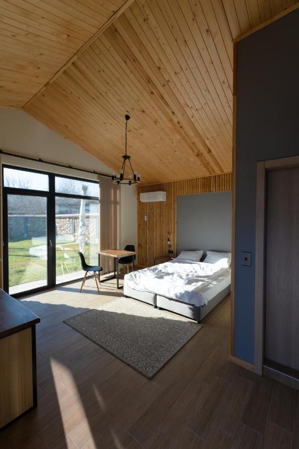 Sea And Mountain Prolesha Exterior photo